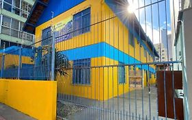 Suítes Yellow House BC